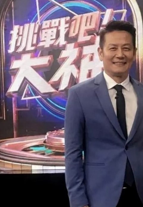 云盘泄密饥渴大奶妹跟网友见面想被肏心情 - 桃花癫